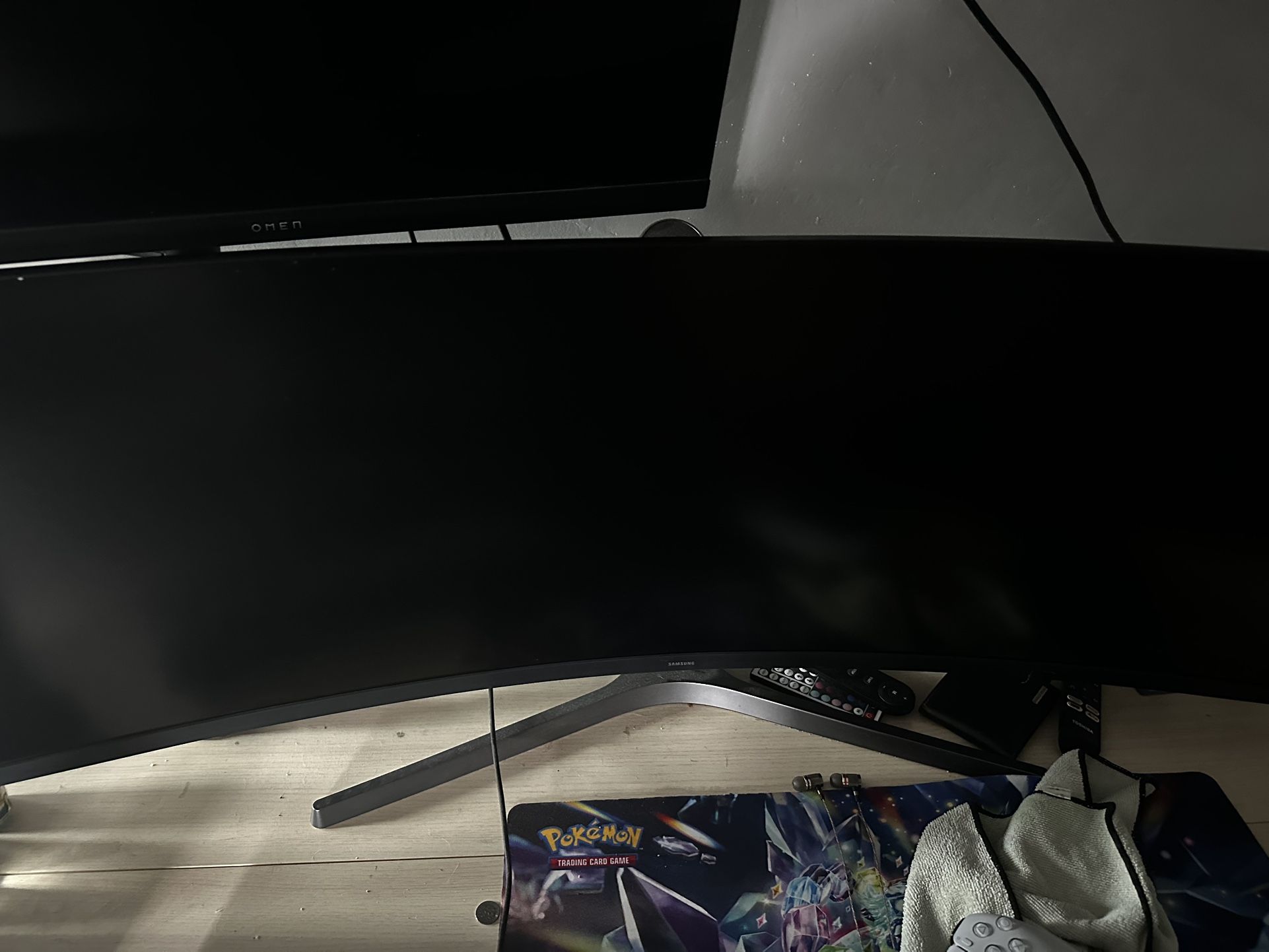 Samsung Odyssey CRG9 49’ 1440p 120hz Ultra Wide Screen