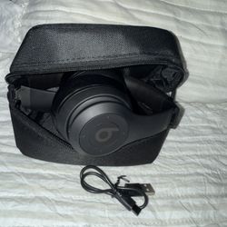 Beats Solo 4 
