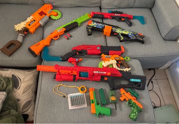 X-shot guns in excellent condition