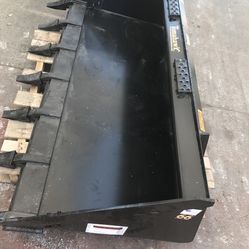 Bobcat Bucket 