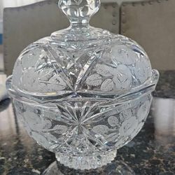 Large Fifth Avenue Covered Crystal Dish, Vintage