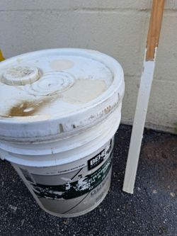 Waterproofing stain And Sealer 5 gallons  bucket for decks,fences and siding
