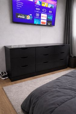 Black 9 drawer dresser with rails / drawer slides