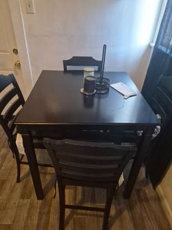 Dinning table