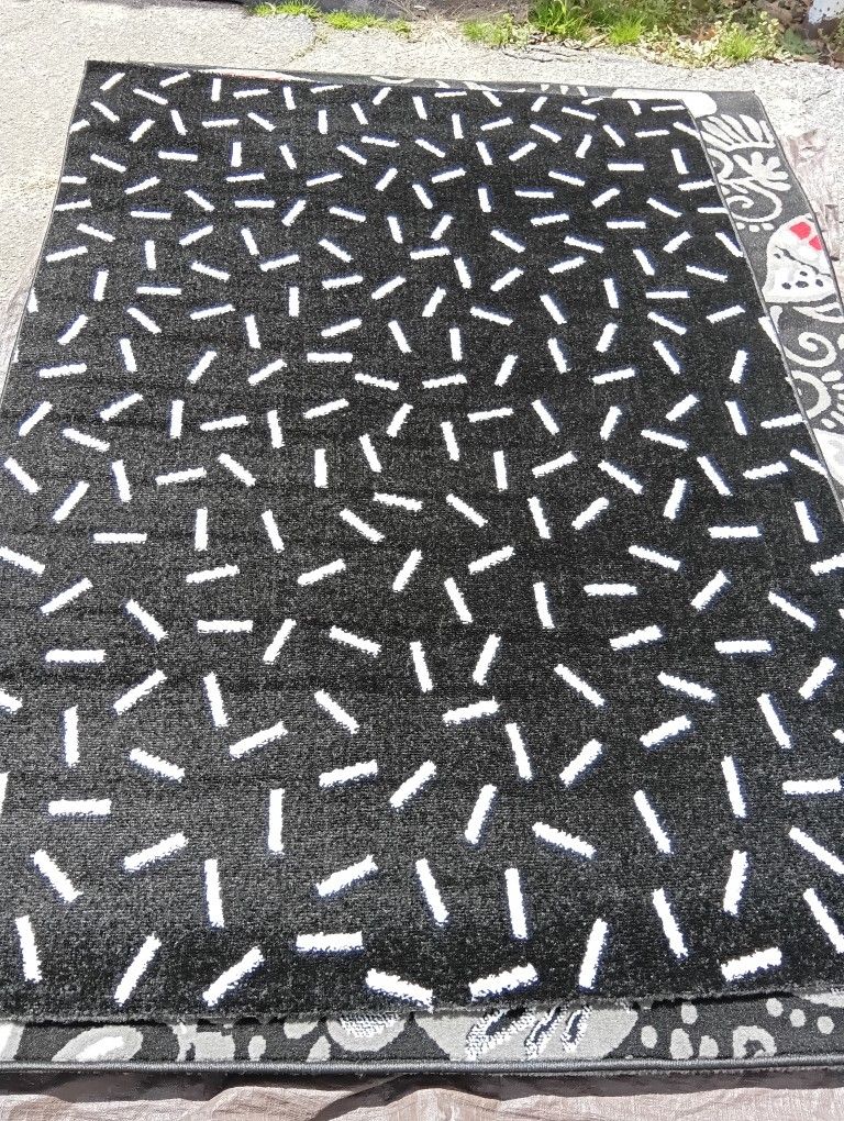 Black And White Area Rug