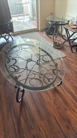 Coffee table set