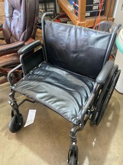 Dalton heavy duty wheelchair