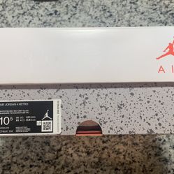 Jordan 4- White Oreo (Size 10.5)