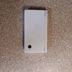 Nintendo DSi With charger