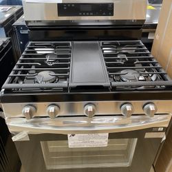 30 In  5 Burner Smart Freestanding  Gas Range In Stainless Steel  With 18K BTU Dual Power Burner 