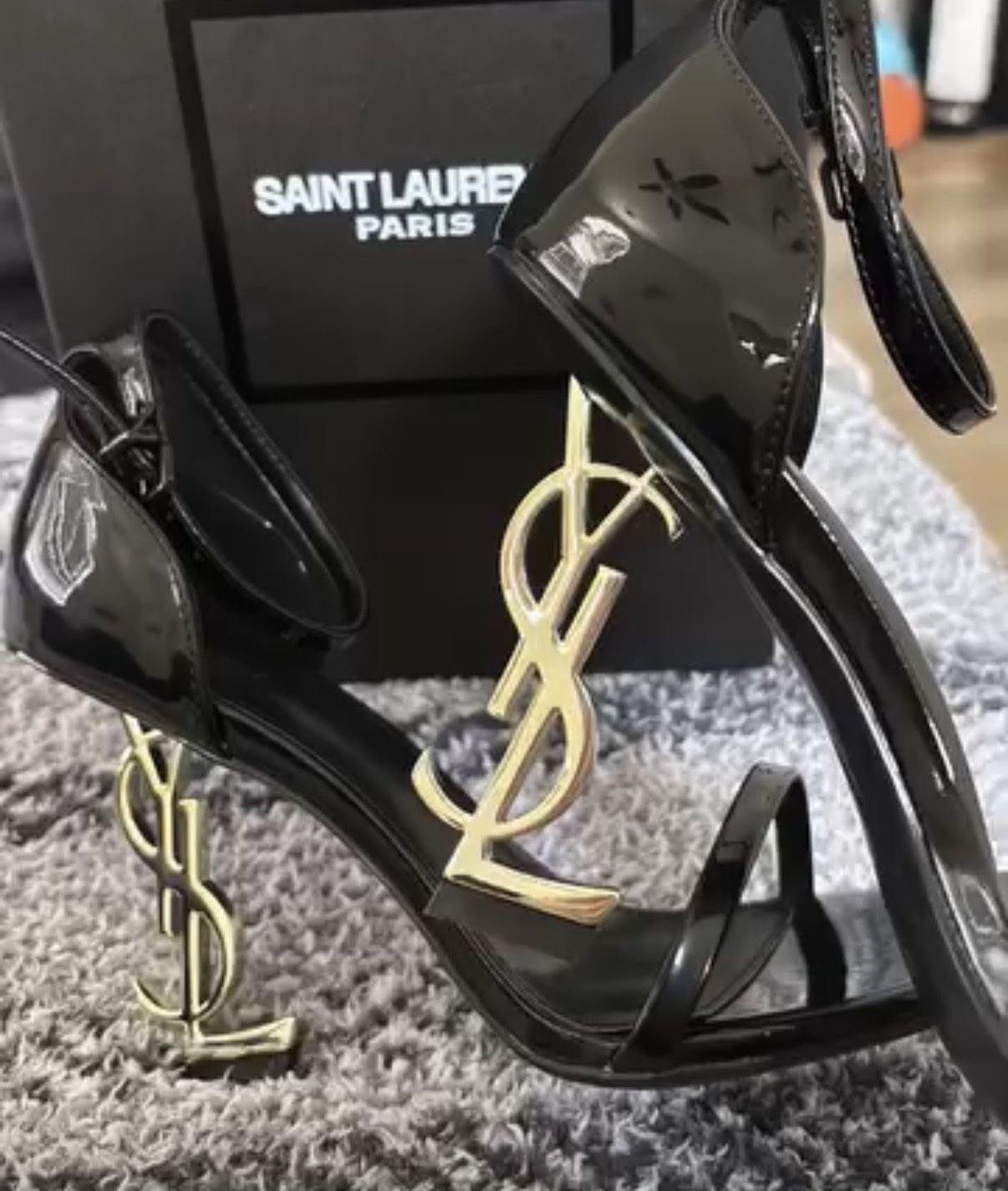 Ysl Heels Has Box