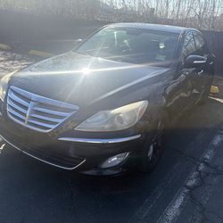 2013 Hyundai Genesis