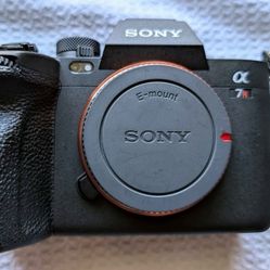Sony A7 R V