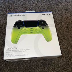 Remix green Ps5 controller new sealed