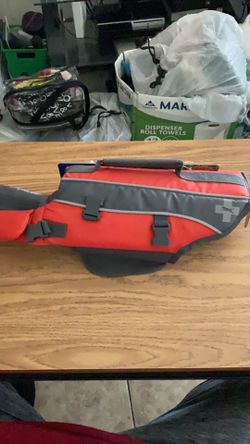 Top paw life jacket for dogs never been used