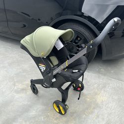Doona Car seat With Base