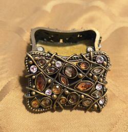Bejeweled Mini Trinket Box w/ Magnetic Closure for Lid. Beautiful interior with swirling paint.