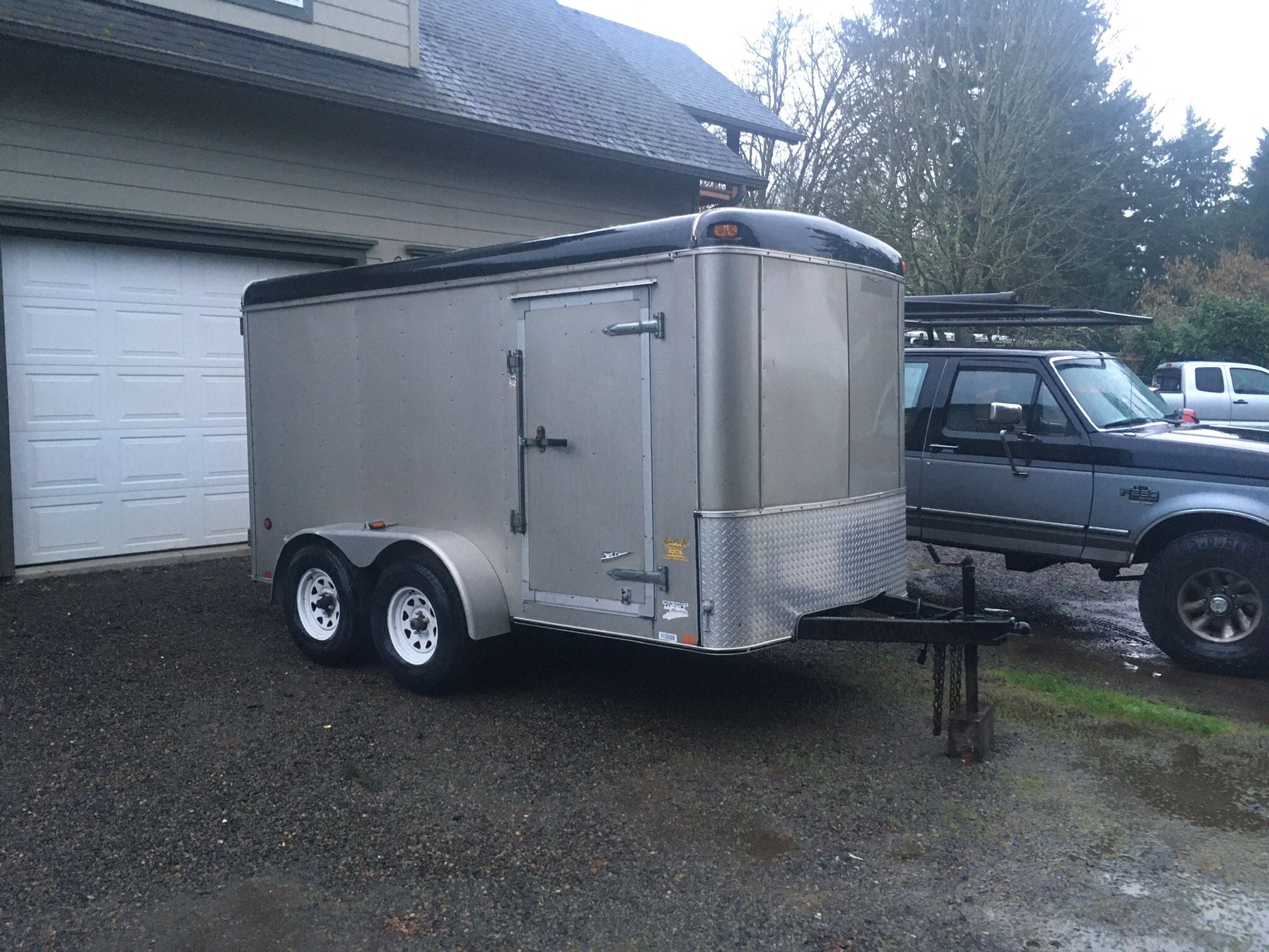 Trade - 2007 United 6x12 enclosed trailer