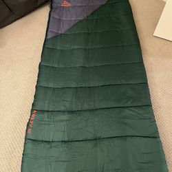 Kelty Catena 30F Sleeping Bag, Posey Green (comes with bag cover!)