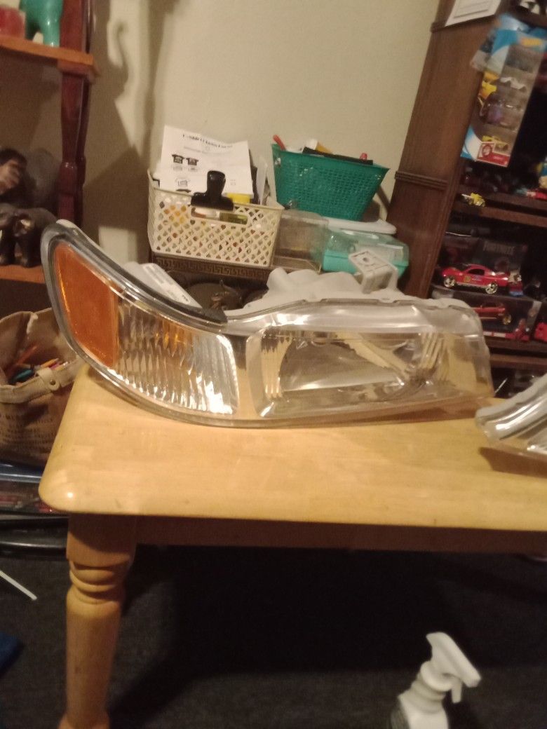 Right And Left Front Headlight Assembly