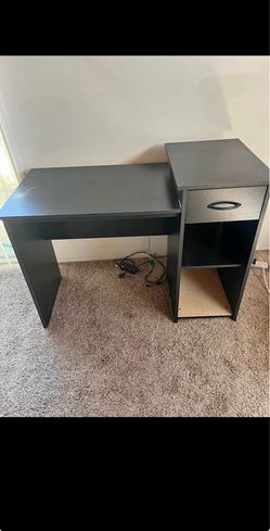 Computer desk