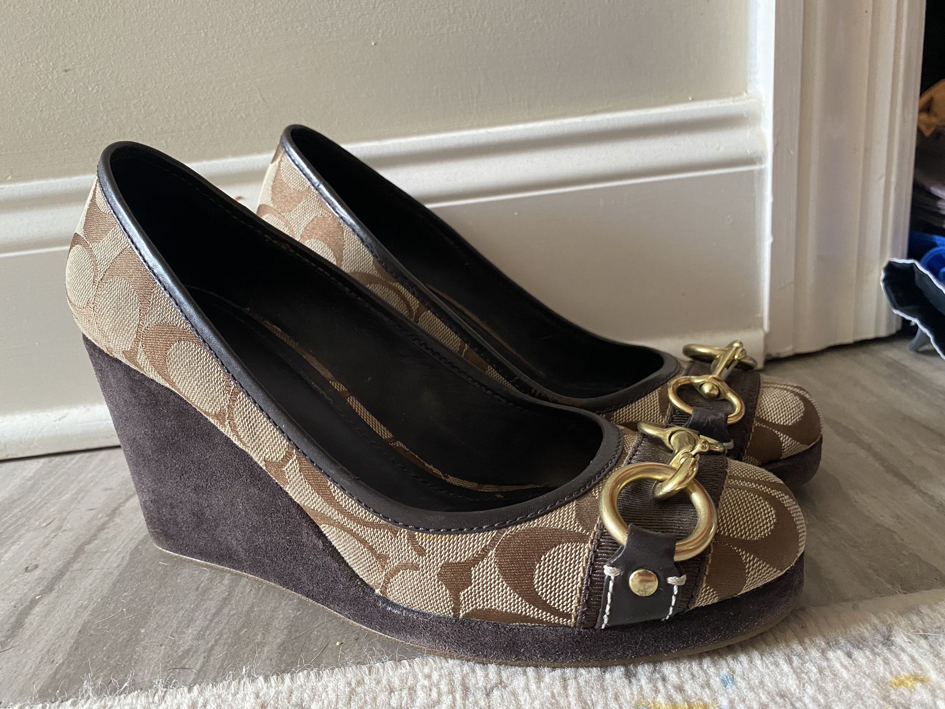 COACH Wedges Sz 8