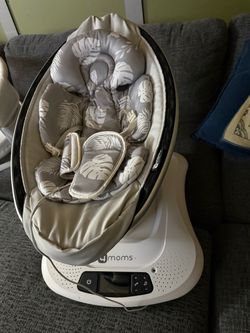 4 moms swing