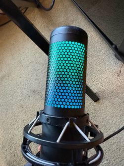 Micro phone (HyperX Quad cast)