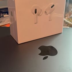 Mint Condition Apple AirPod Pro 2nd  Generation 