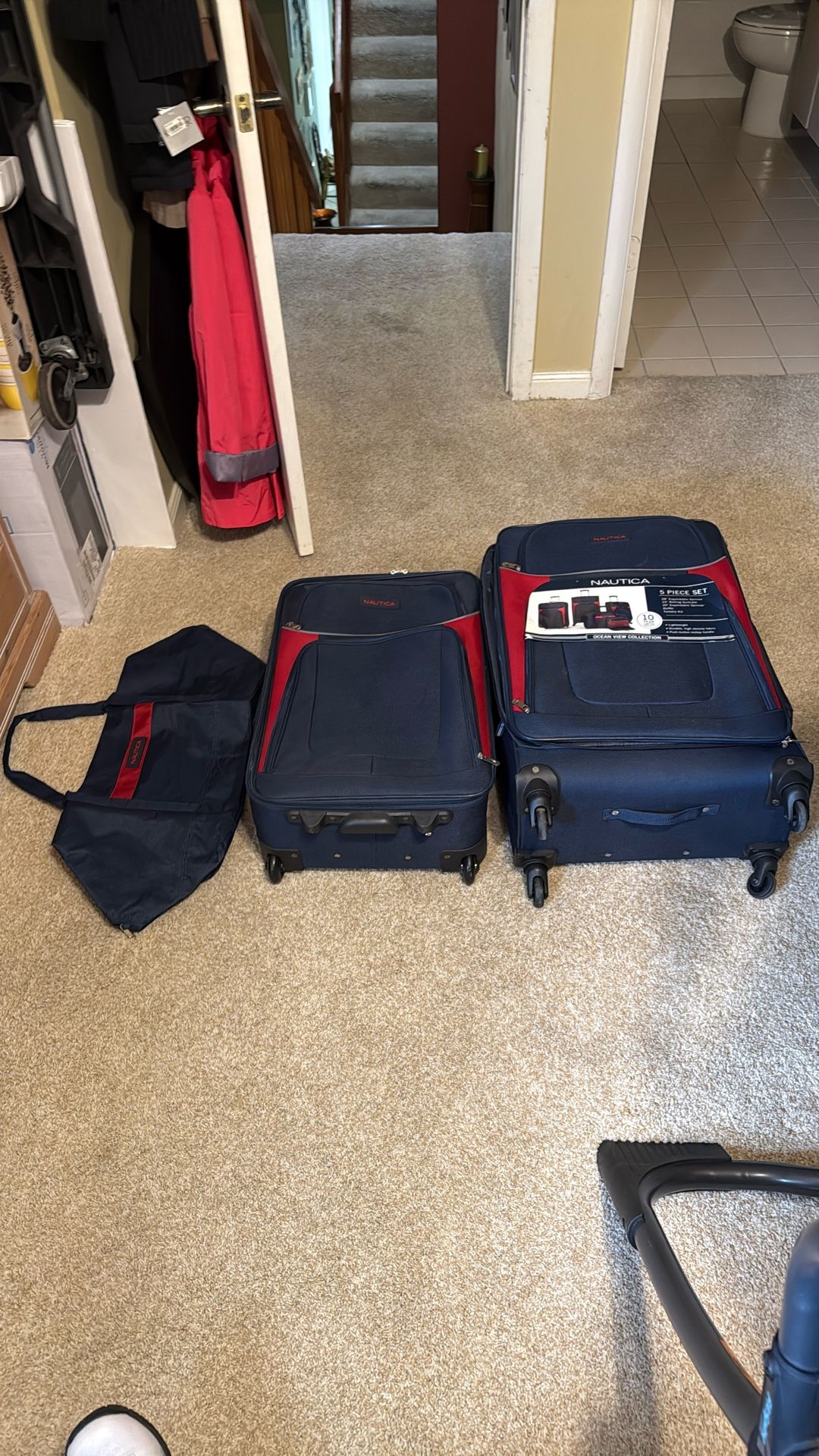 Nautica Suit Case 3 Piece Set 28 Inch , 24 Inch , Duffle