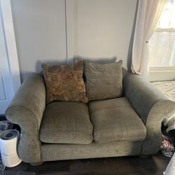 FREE BEAUTIFUL LOVE SEAT!!!