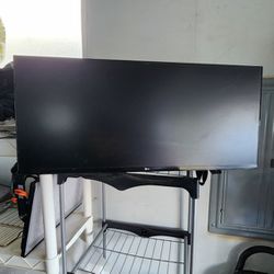 LG LED 34" Monitor For Parts Cracked Screen.