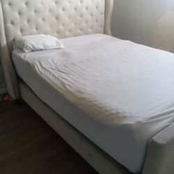 Queen Size Bed And Frame