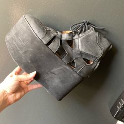Jeffrey Campbell Platform Sandal - Like New, Black, 9.5