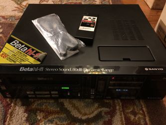 Vintage Sanyo VCR 7200B Video Cassette Recorder