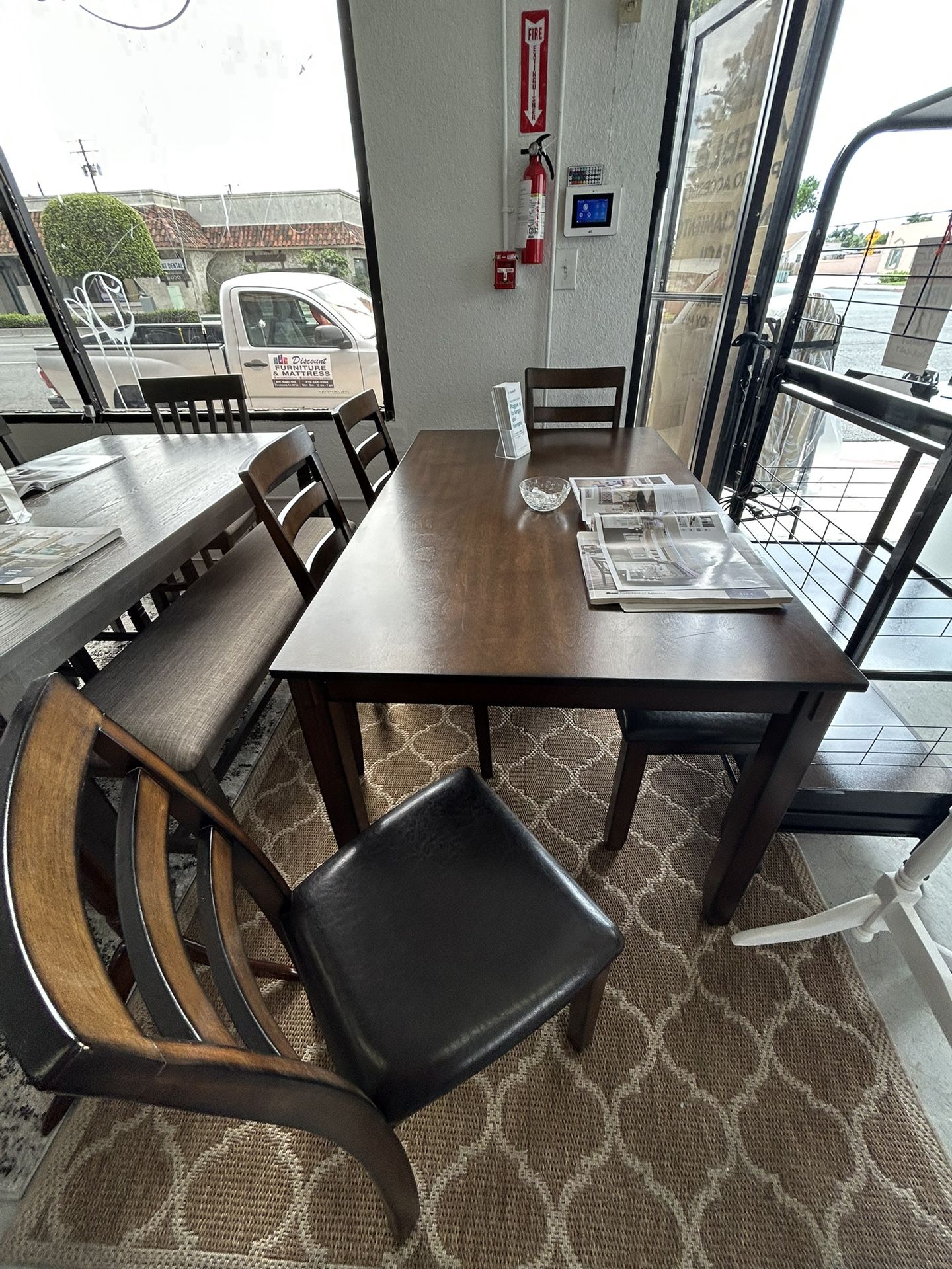 6 Piece Wood Dining Table With Bench