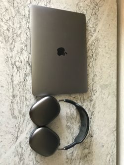 Apple Mac Book Pro 512g . Apple Air pod Max