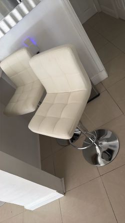 4 Barstools