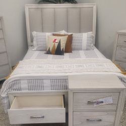 Brand New! 7pc Queen/king Bedroom Set😍
Hablamos Español y financiamos🙋
Take it home with $49down