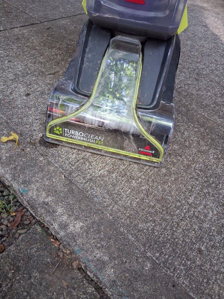 Bissle Carpet Shampooer Used Twice