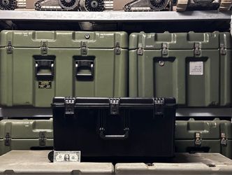 MILITARY PELICAN IM2975 STORAGE CASE