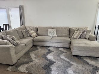 Sectional couch