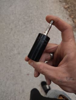 Universal Socket Adapter 