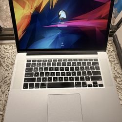 MacBook Pro 15.4” 256gb