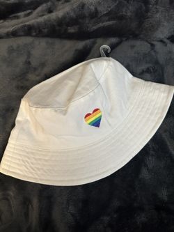 NEW! Claire’s “Bucket” Hat Rainbow-Heart-Pride