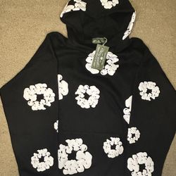 Denim Tear Men’s Hoodie Size Large Black