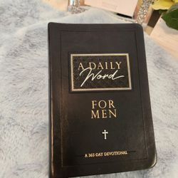A 365-DAY DEVOTIONAL BOOK FOR MEN NWT