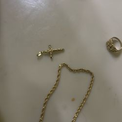 10k Gold Cross Pendant 