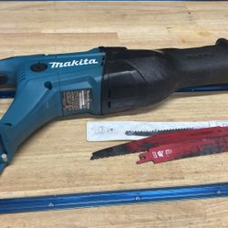 Makita 18V Cordless Reciprocating Saw