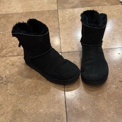 Women’s Size 7 Black Uggs Boots 